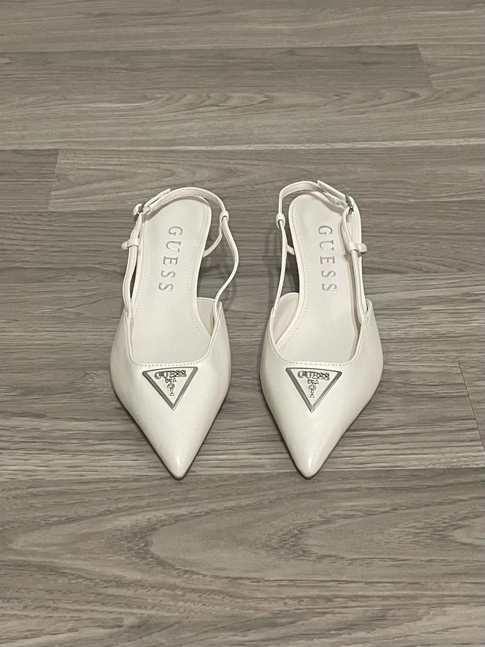 Guess Jesson White Ivory Cream Pointed Toe Slingback Kitten Heels - Women’s 7